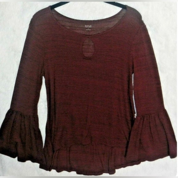 Long bell sleeve wine burgundy knit top size medium - Picture 1 of 4